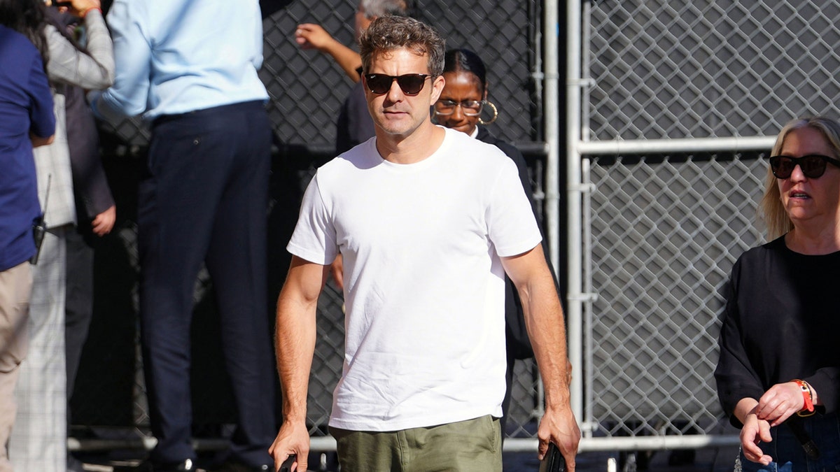 Joshua Jackson arrives at a Kimmel