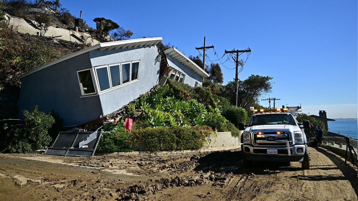 Palisades house destroyed by landslide