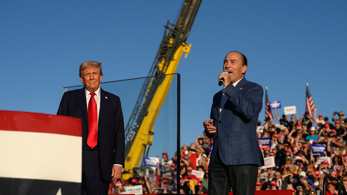 Lee Greenwood with Trump