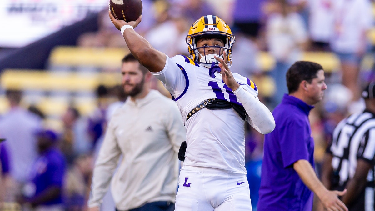 LSU Tigers quarterback Collin Hurley