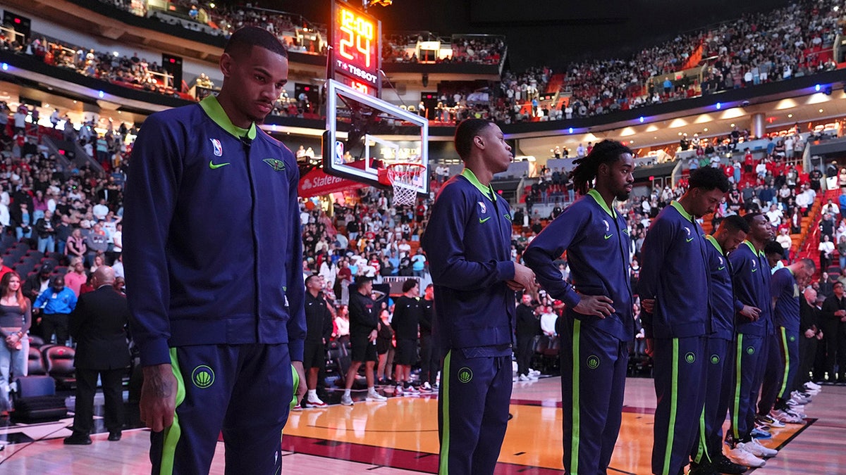 Pelicans player at the free throw line