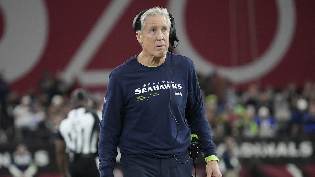 Pete Carroll watches