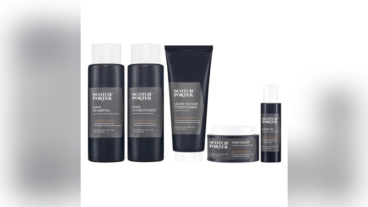 Take care of your hair with this complete kit. 