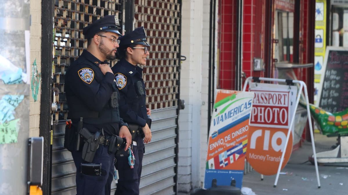 Polícia na Roosevelt Avenue durante 90 dias de operação