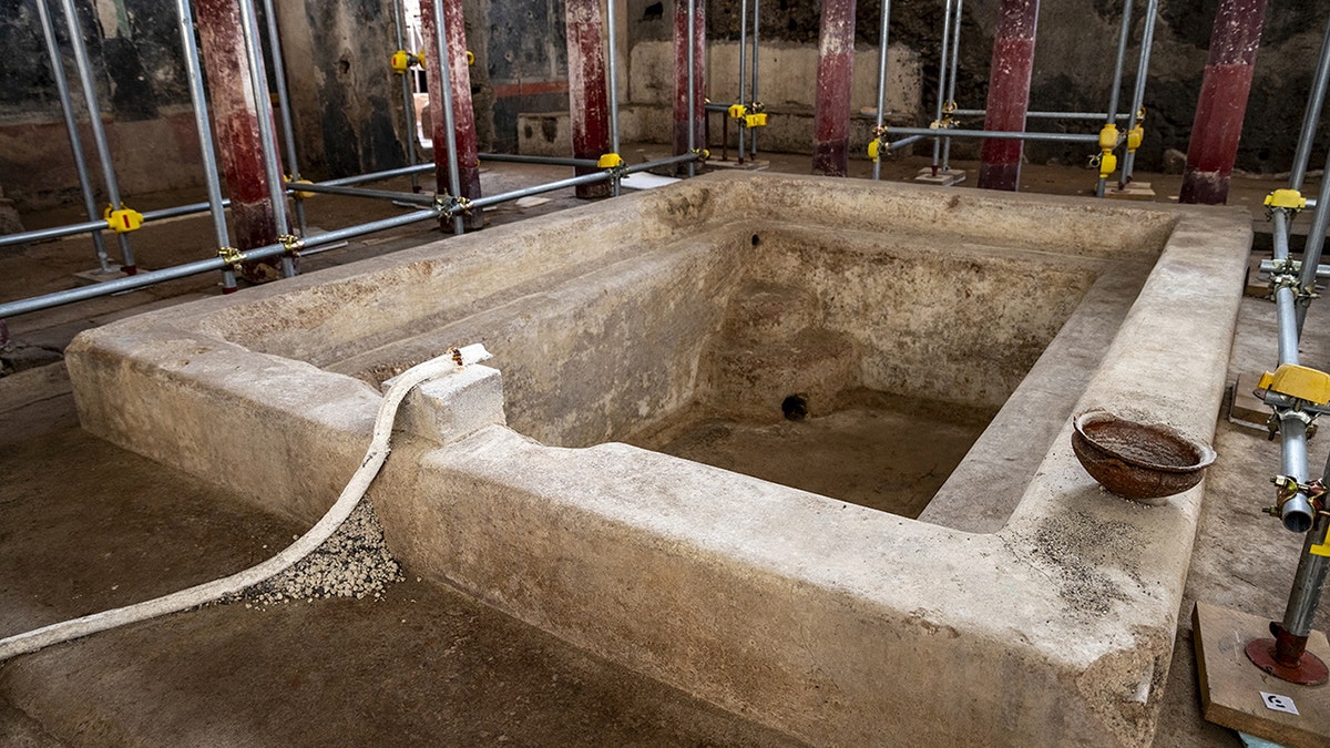 Excavations of Pompeii reveal a large private bath