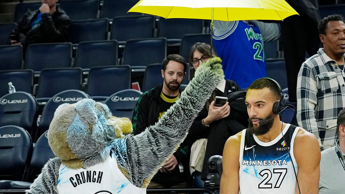 Rudy Gobert and the mascot