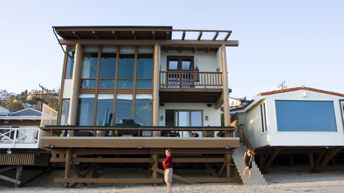 A photo of Ryan O'Neal's Malibu home before the fire