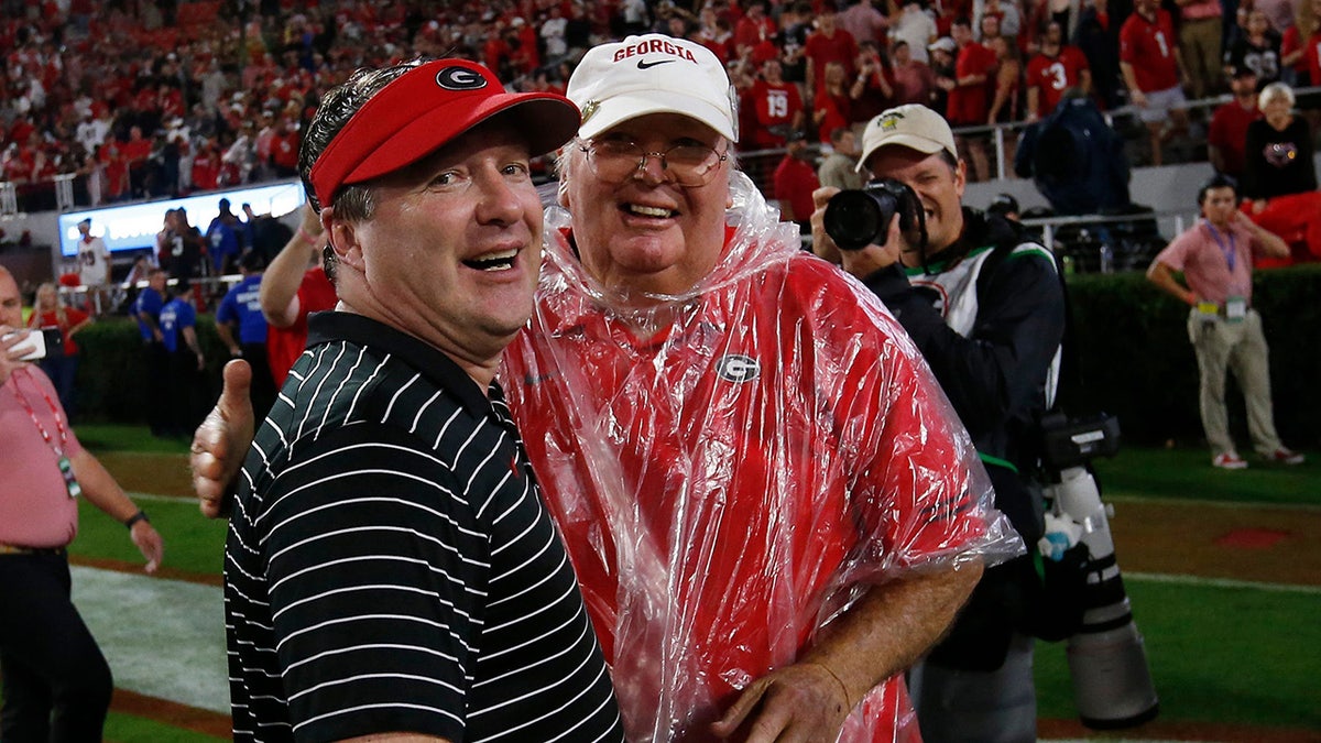 Kirby Smart merayakannya bersama ayahnya Sonny Smart