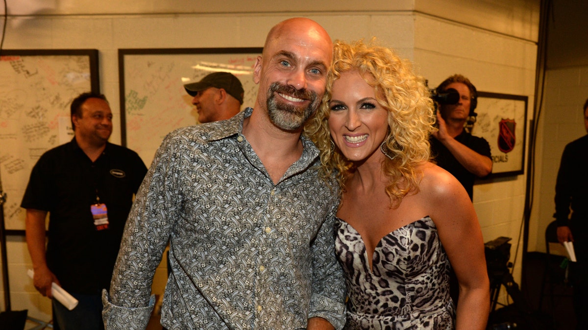 Kimberly Schlapman and her husband attend the CMTs