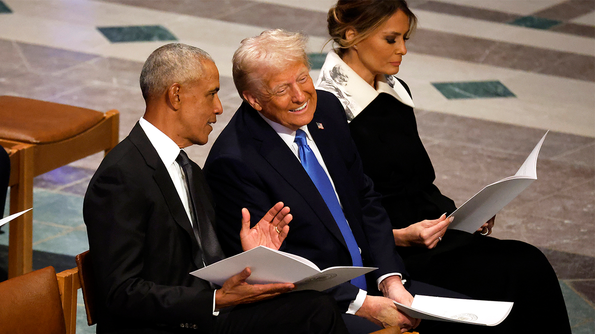 Obama and Trumps at Carter funeral