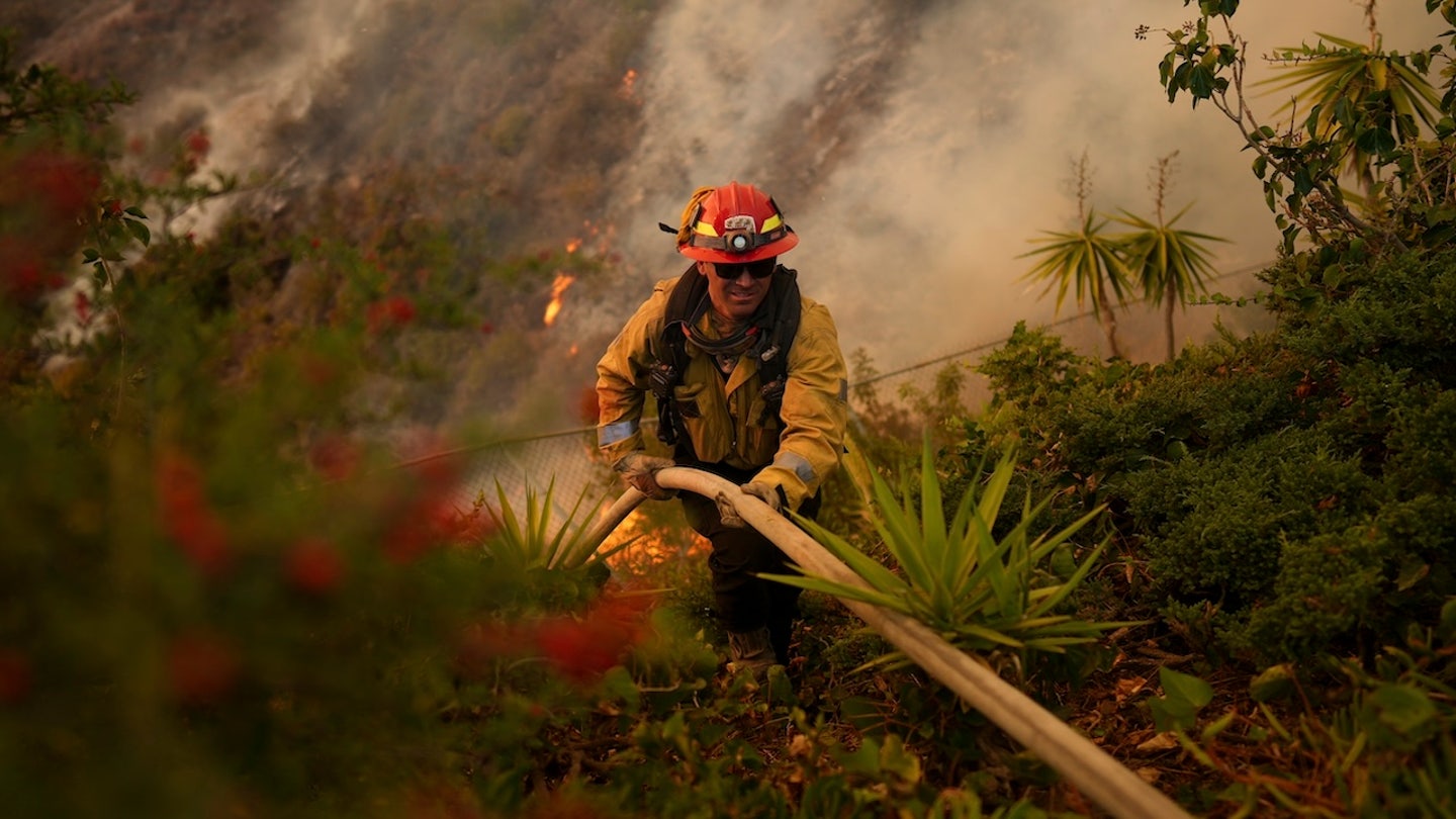 firefighter wildfire