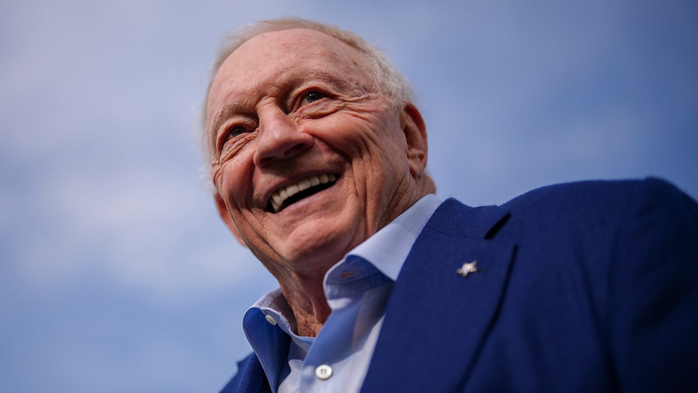 jerry jones3