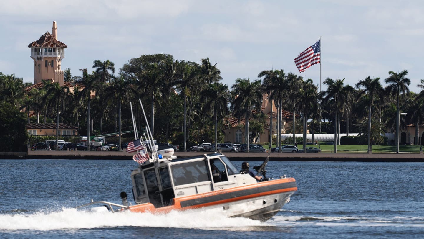 trump flag full height mar a lago jan. 13 2025 scaled