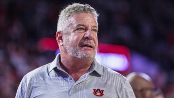Auburn's Bruce Pearl slams Hamas terrorists after 3 Israeli hostages are released - Fox News