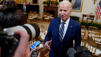 Biden regaña a los periodistas diciendo que "conoce a más líderes mundiales" que ellos en toda su "maldita" vida