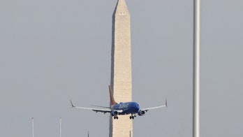 Two planes do 'go-arounds' to avoid military helicopter near Reagan Washington National Airport