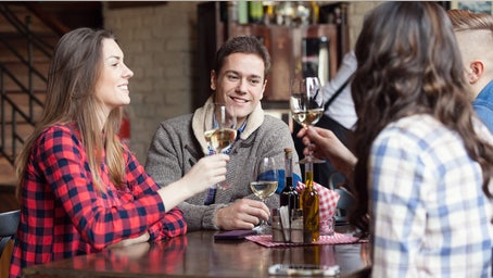 Splitting a restaurant bill with friends? Expert shares 'most desirable' approach