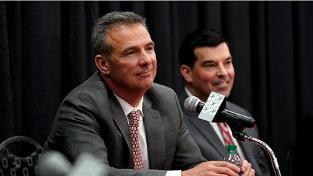 Legendary college football coach Urban Meyer explains why he likes 14-team CFP system