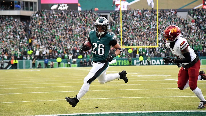 Saquon Barkley is the 'best running back in the NFL,' Jerome Bettis says