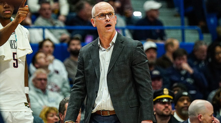Dan Hurley on his decision to return to UConn: 'I already had the leverage' | The Herd