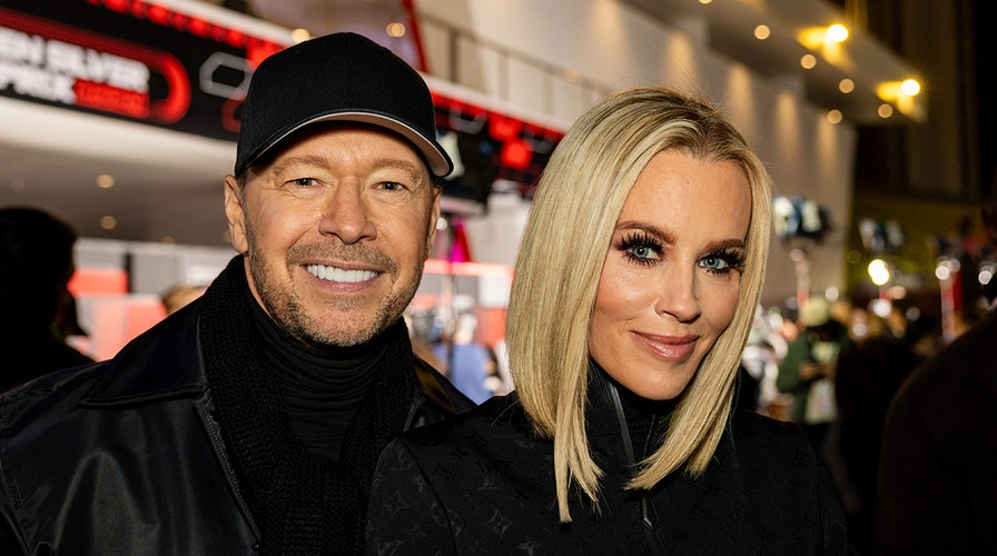 Jenny McCarthy and Donnie Wahlberg brush off divorce rumors