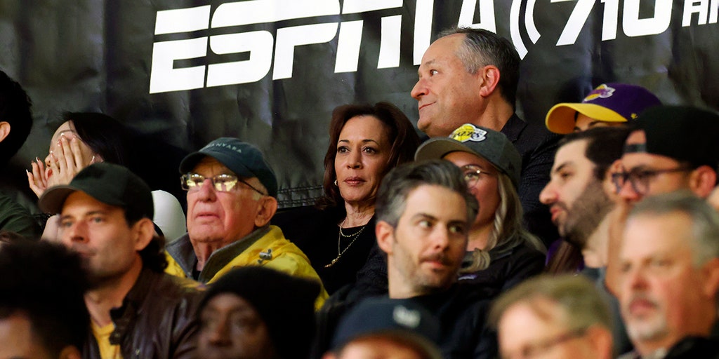 Former Vice President Kamala Harris Receives Icy Reception at Lakers Game