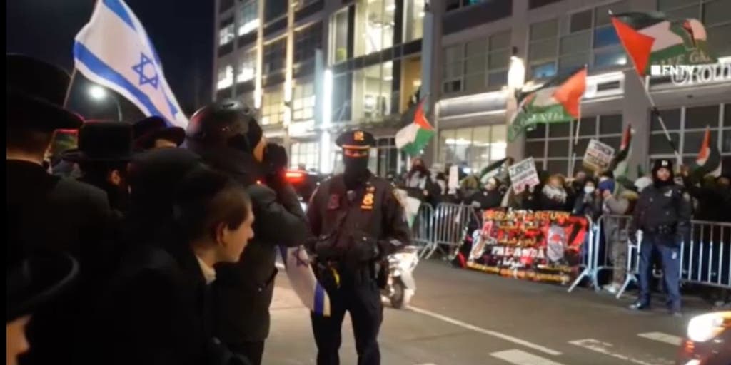 Anti-Israel Protests Erupt in Brooklyn Neighborhood