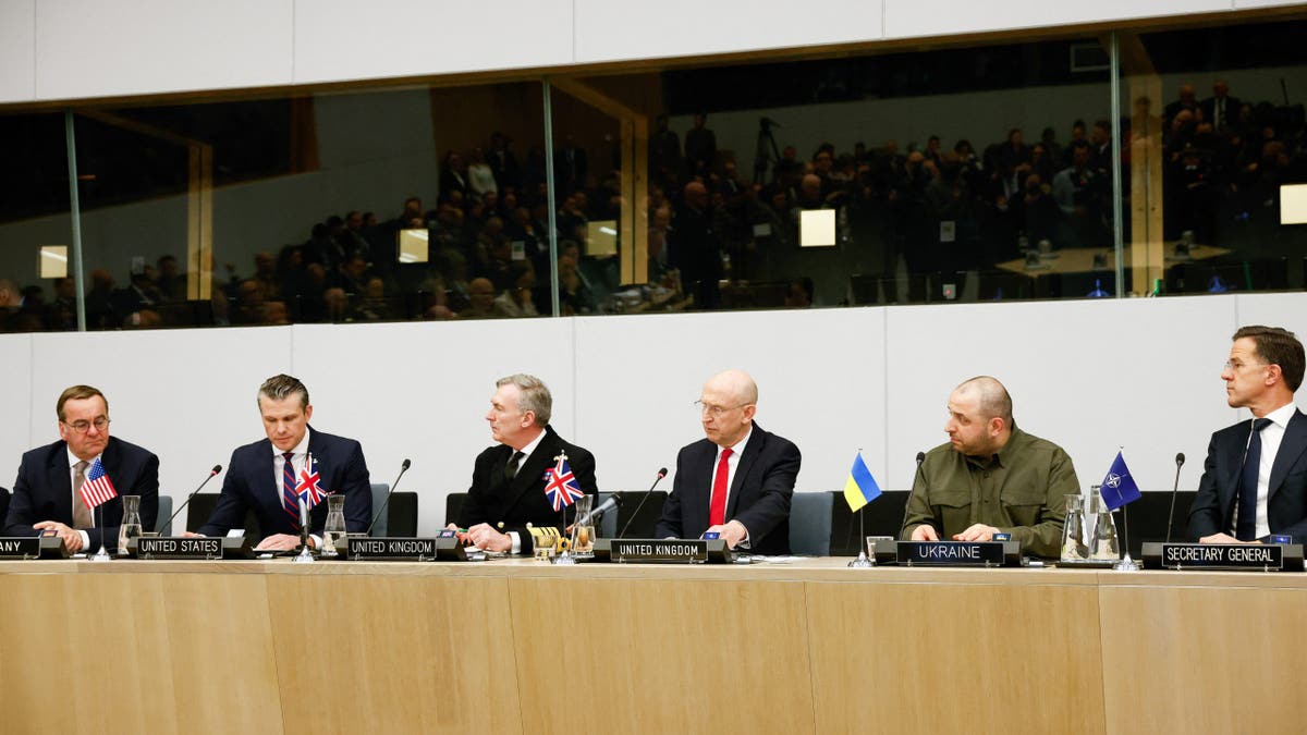 Hegastles dizem às partes européias que devem tomar medidas para sua própria defesa
