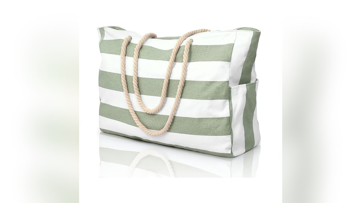 Carry everything you need on your outings with a giant beach bag. 
