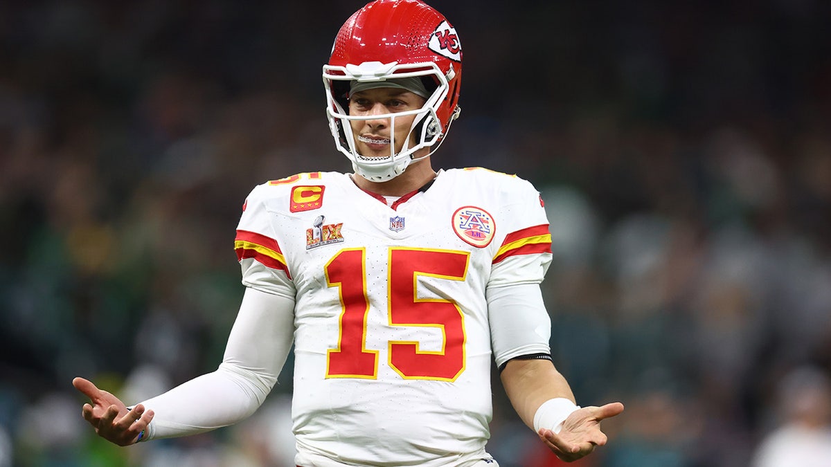 Patrick Mahomes reacts in the field