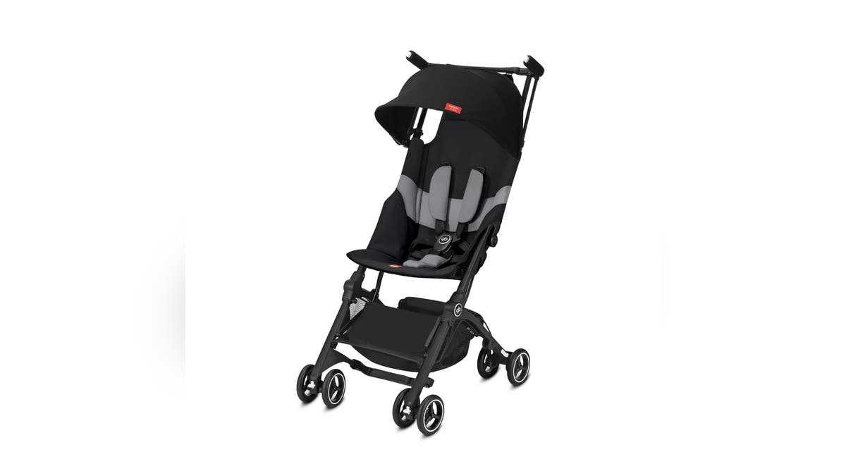 Lightweight and collapsible stroller