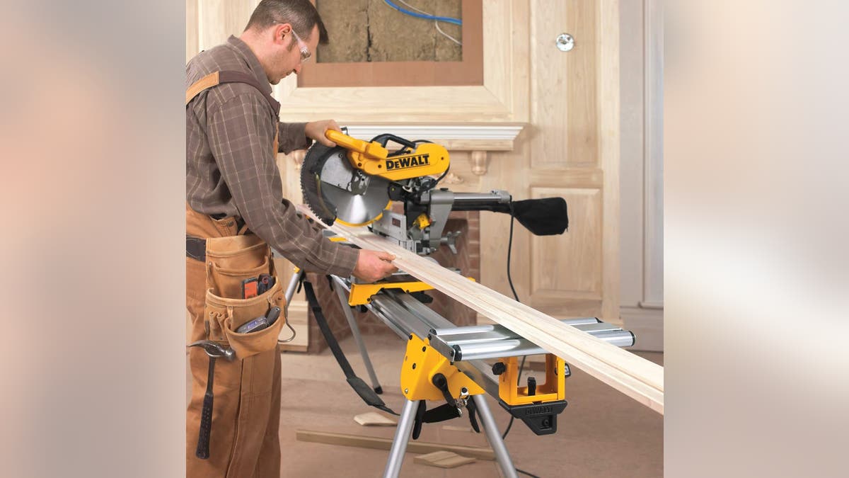A high-powered saw that's easy to work with. 