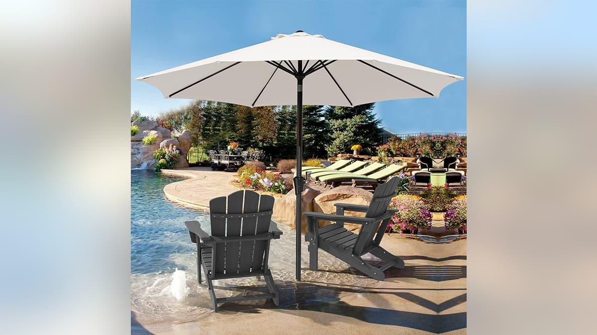 Create a shaded patio with an easy-tilt umbrella.?