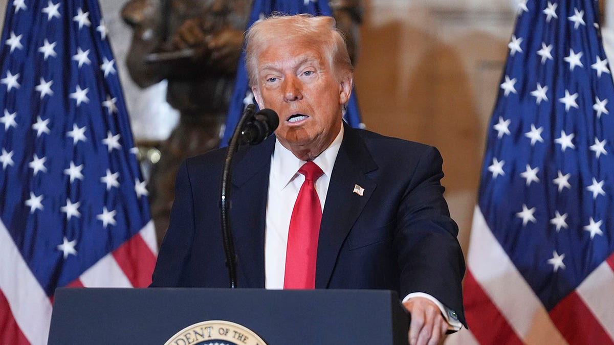 Trump di Capitol Prayer Breakfast