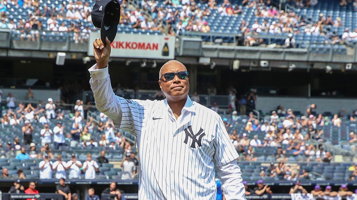 Bernie Williams greets the crowd