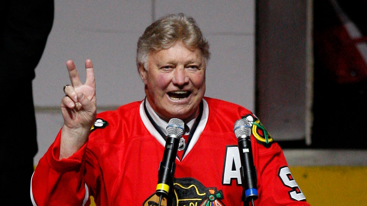 Bobby Hull speaking