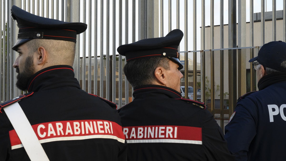 Officers Carabinerier