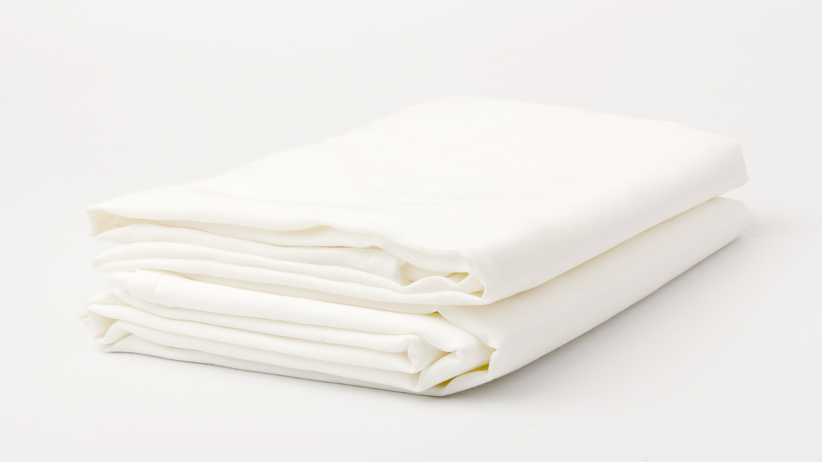 Material, thread count and weave are important factors when choosing bedsheets.