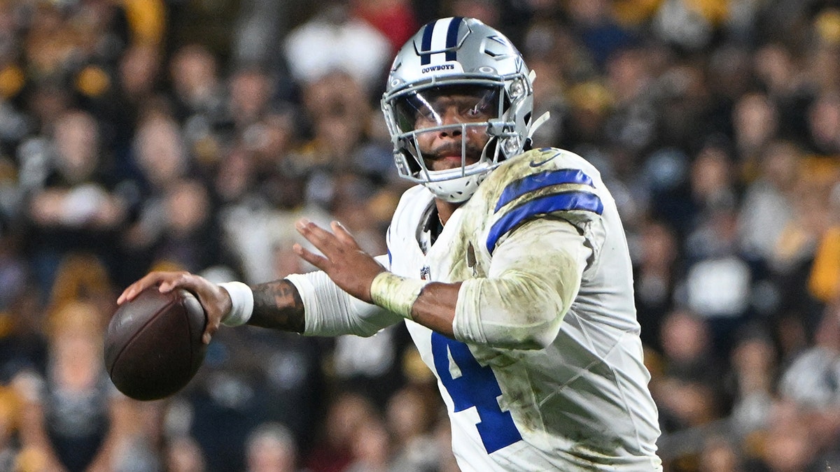 Dak Prescott vs Steelers