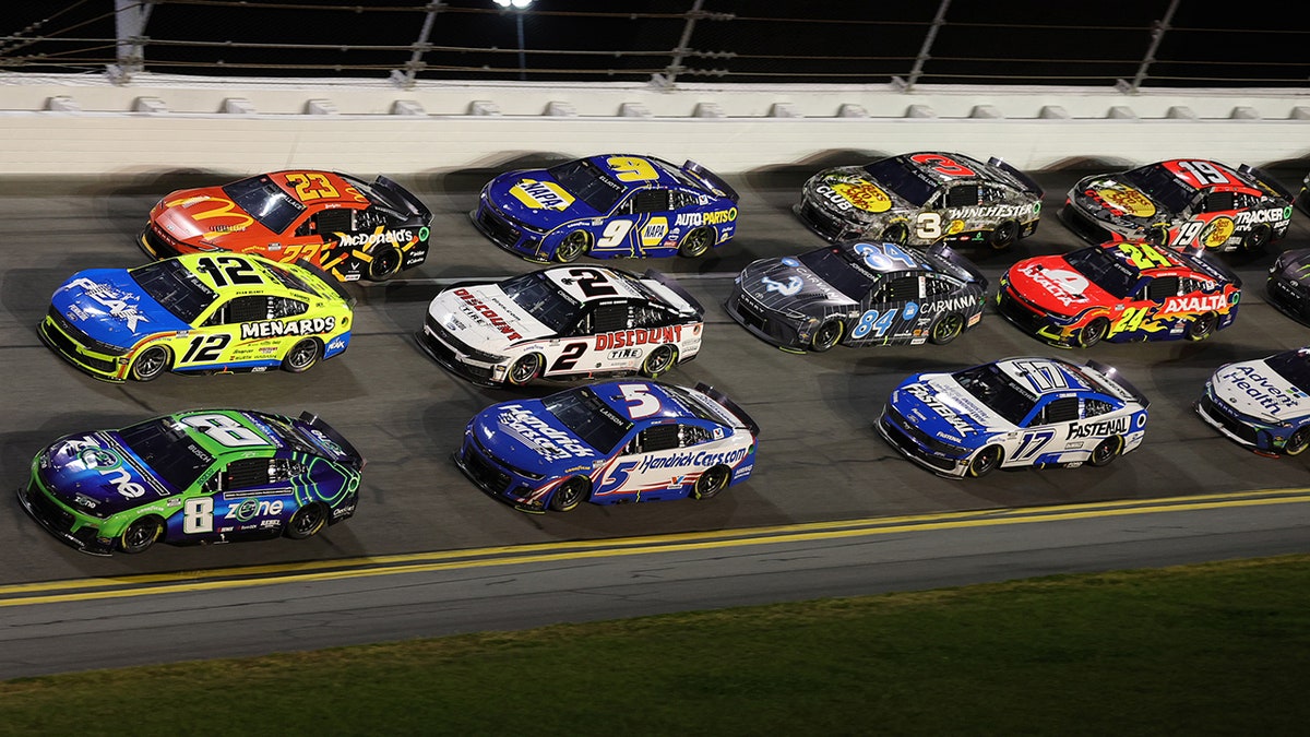 Daytona 500 Cars Race