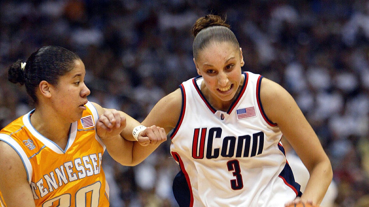 Diana Taurasi dribbles