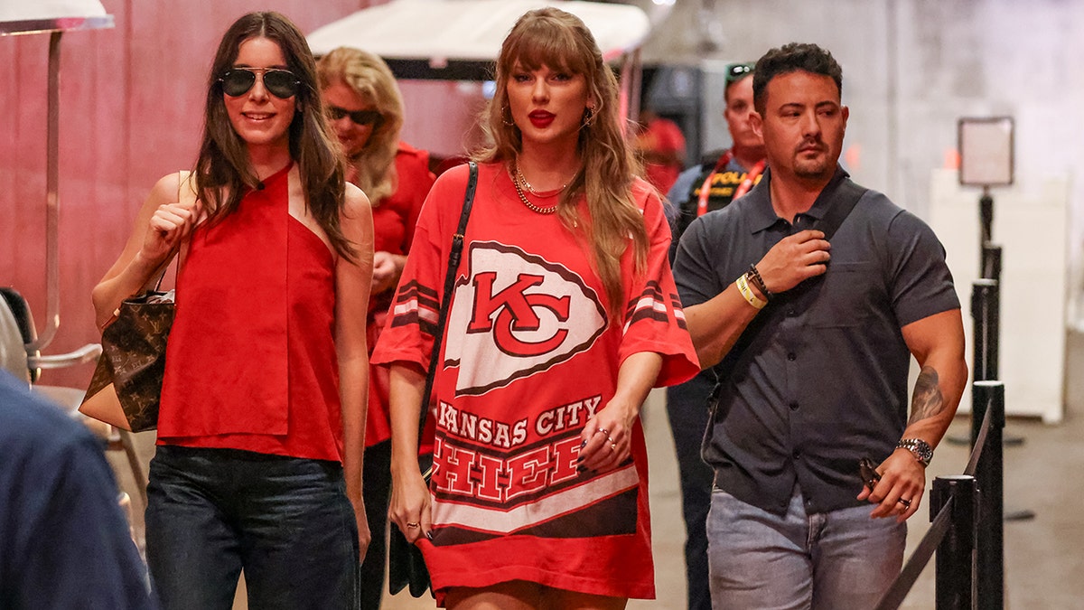 fcaa743b-taylor-swift.jpg?ve=1&tl=1