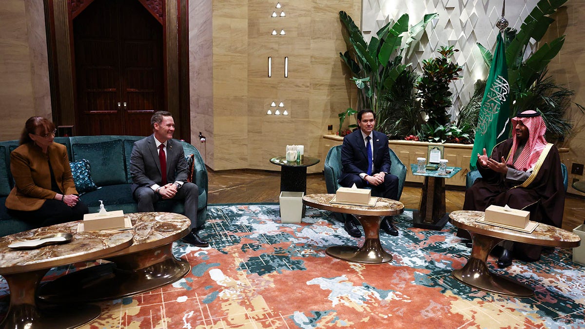 Waltz and Rubio in meeting with Saudi crown prince