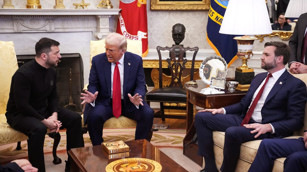 Jelensky com Trump e Vans no Salão Oval