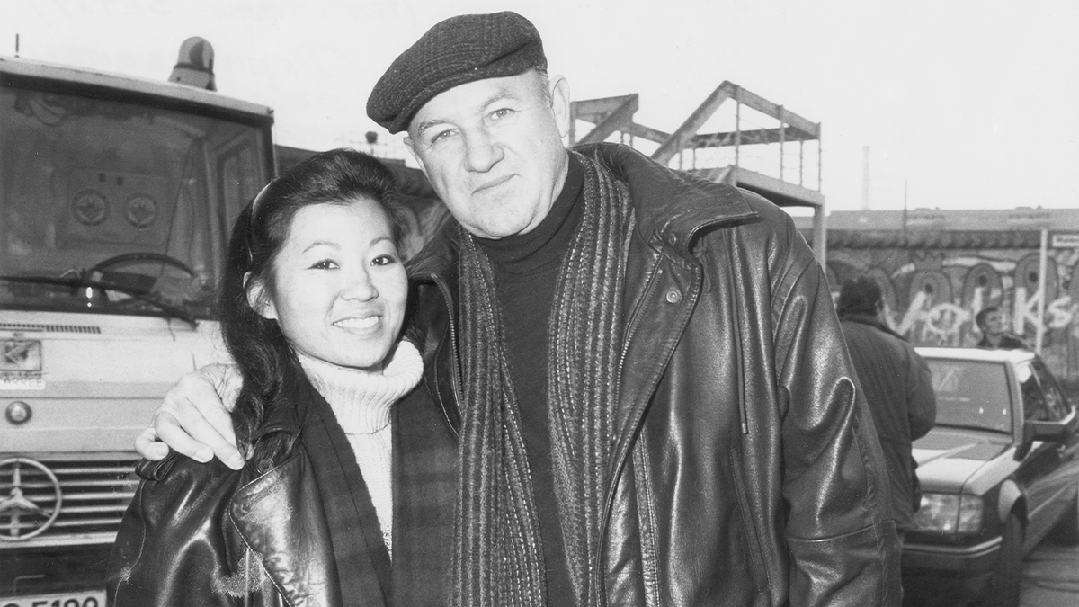 El actor Gene Hackman y su esposa.