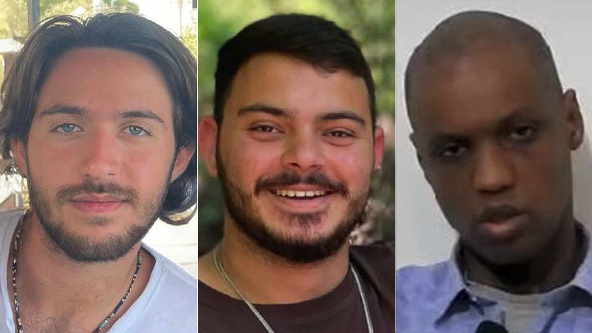 Ba con tin người Israel được Hamas thả.