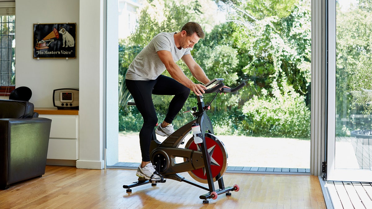 Exercise in your time with exercise equipment at home. 