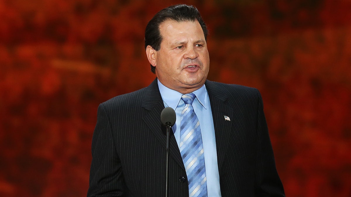 Mike Eruzione on the microphone