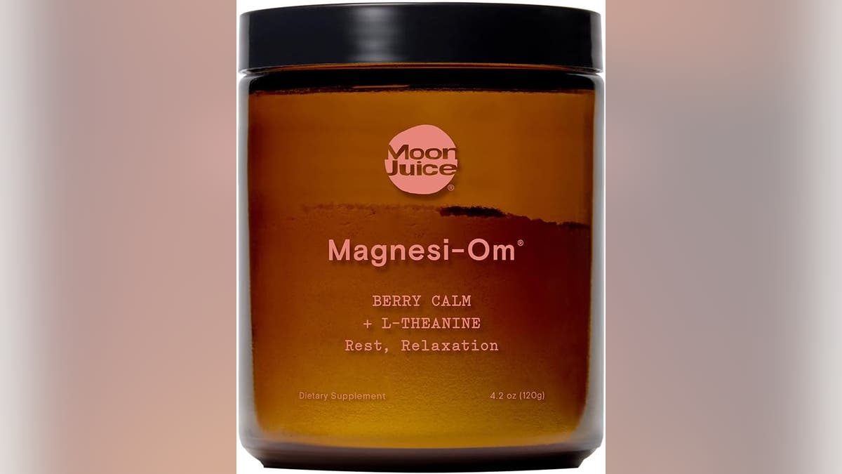 This supplement offers a high dose of magnesium dust that replenishes the supply of your body.