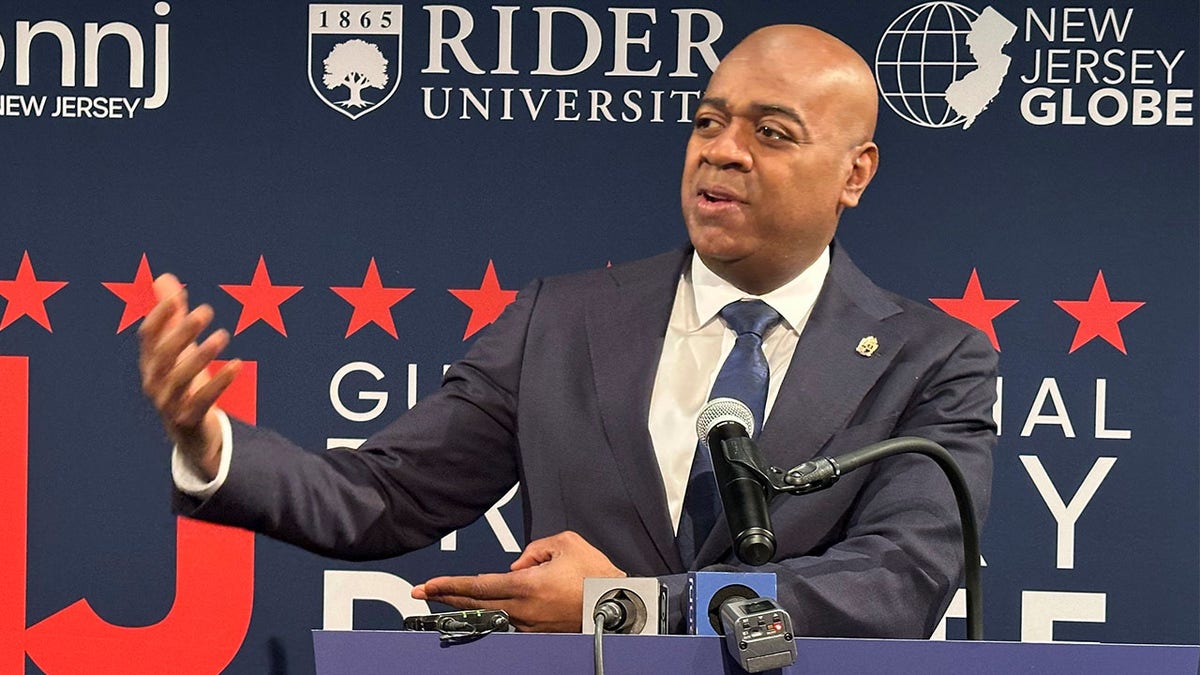 Ras Baraka, the mayor of New Sawak, delivered a speech after the Governor of Democratic State Governor of Democratic State in Lawrence, New Jersey on February 2, 2025. (AP Photo/Mike Catalini)